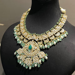 Mid size green and pearl haar 2