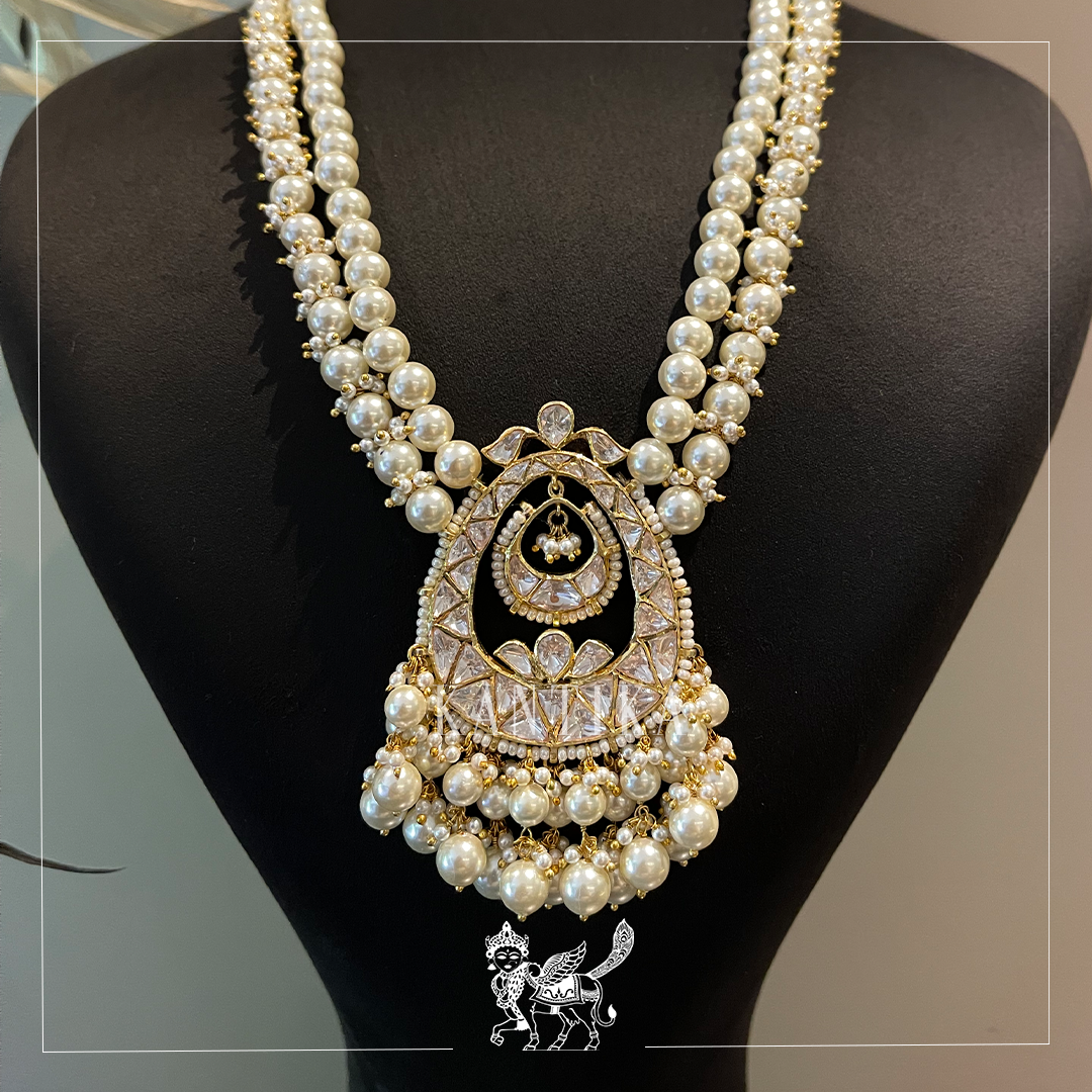 White Pearl Elaborate Pendant