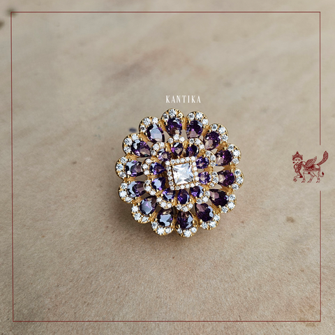 Hiri (Studs Only)