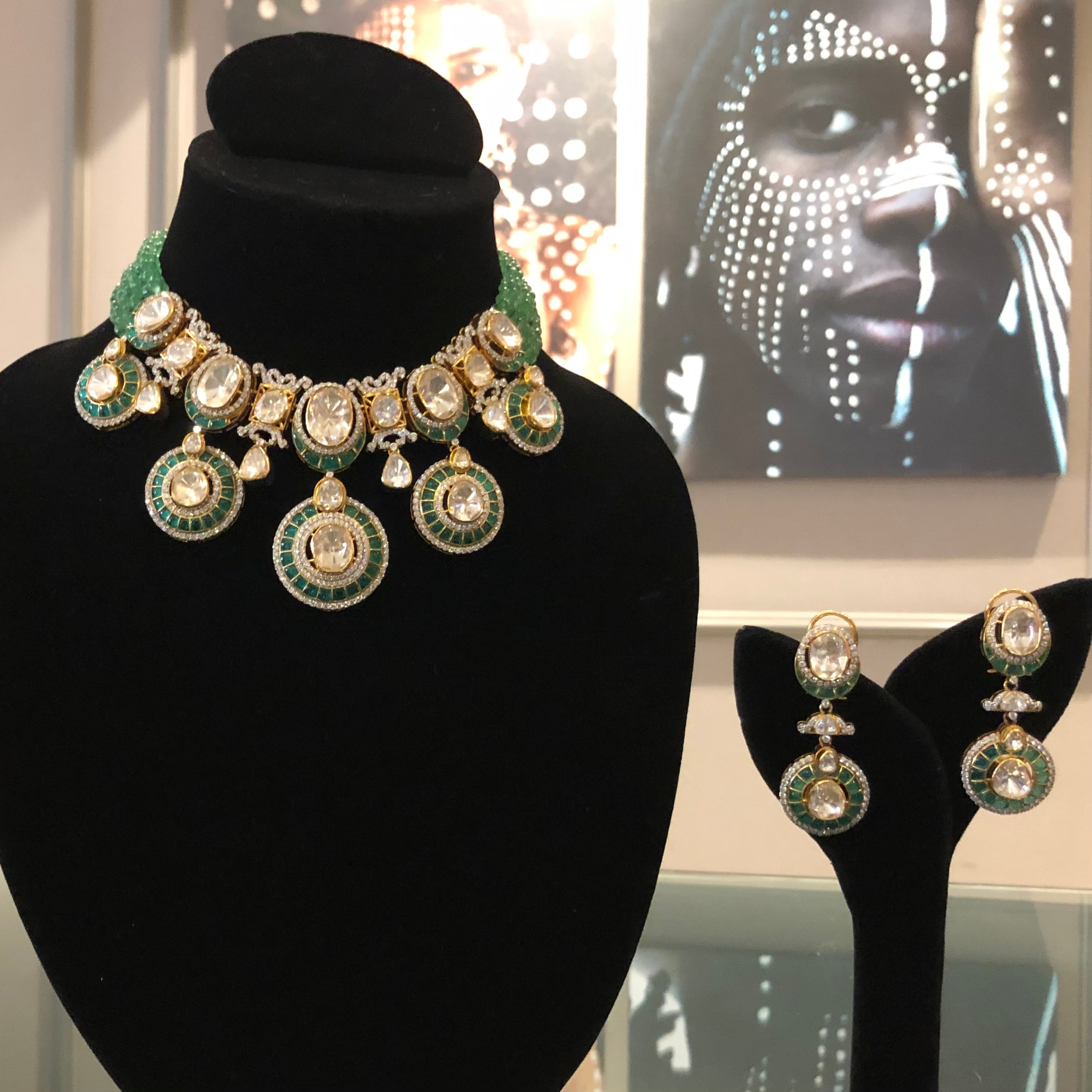 F Anti Rani Emerald Rani round drops set – Kantika Jewels