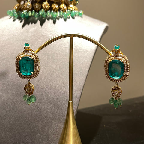 Emerald Gold Tone Choker Set