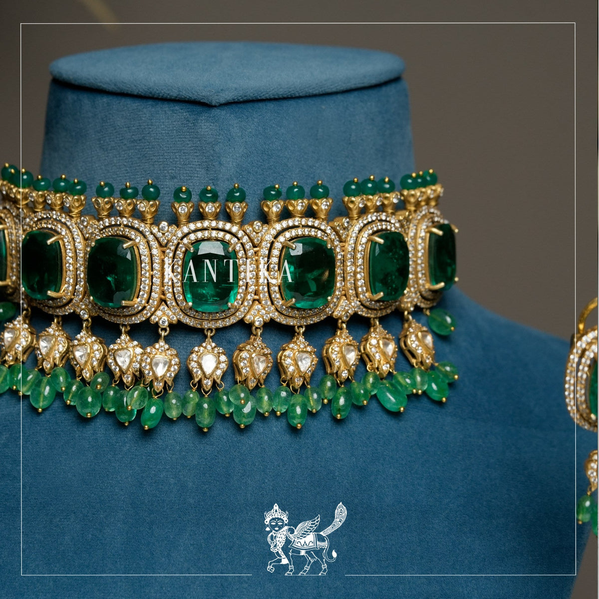 Emerald Gold Tone Choker