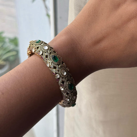 Nou-rani Bangle