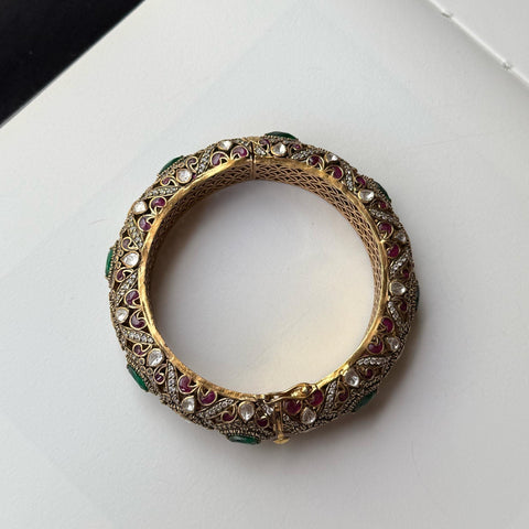 Nou-rani Bangle