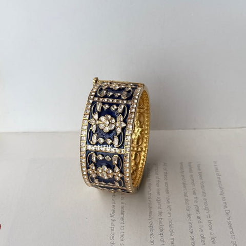 Zamira Bangle