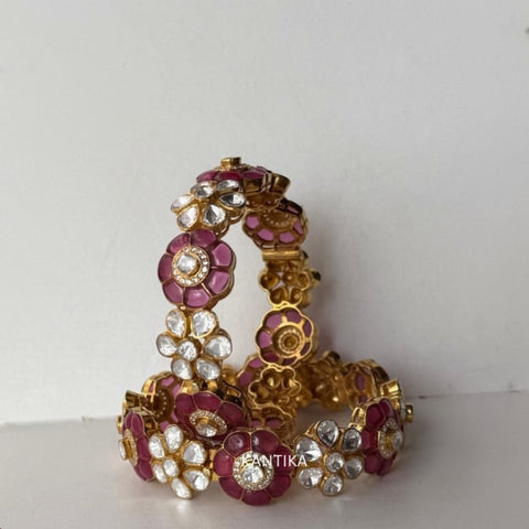 Aylin Bangle