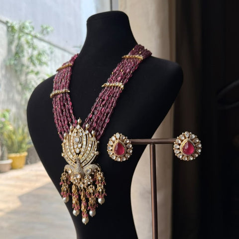 Tara Bano (Set)