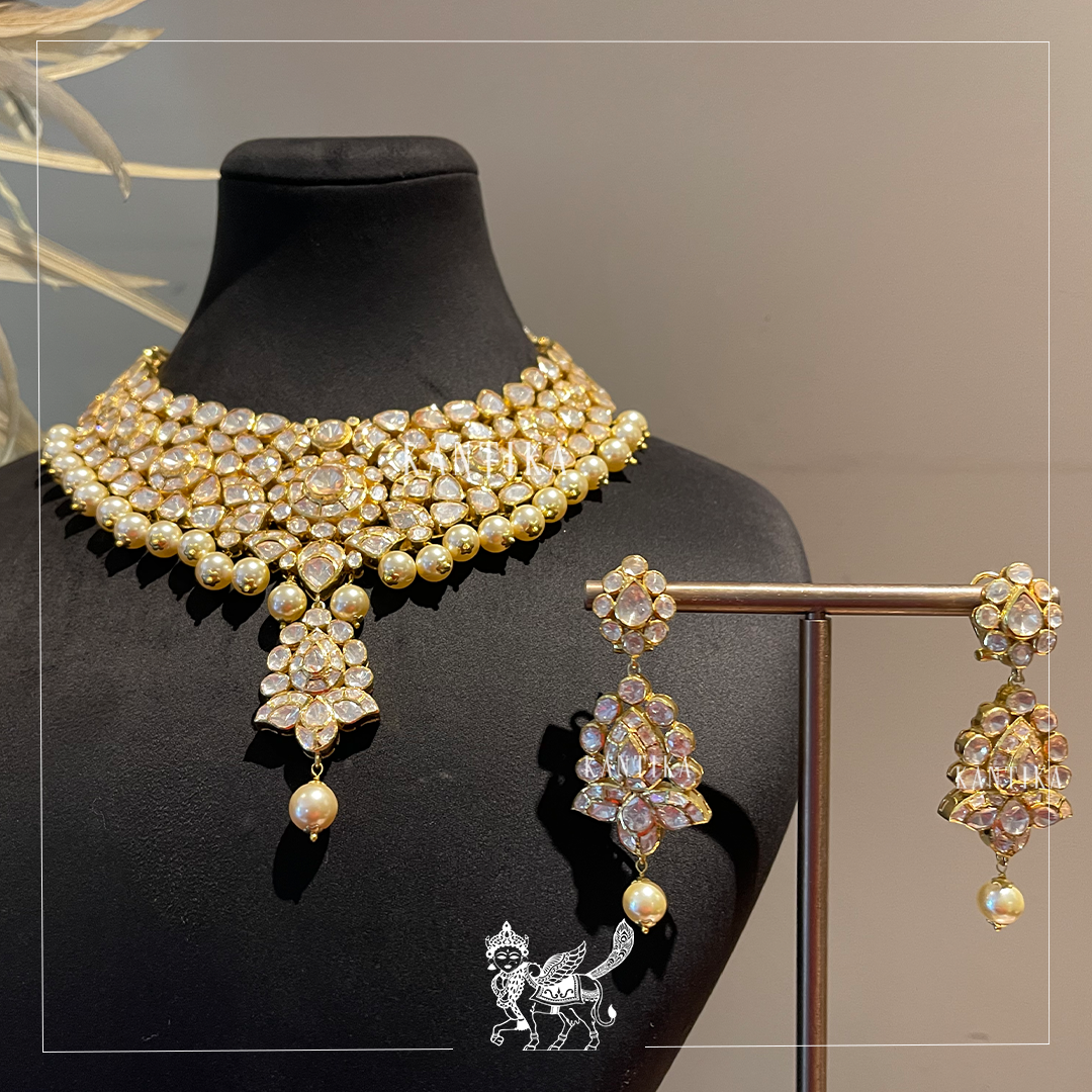 Elaborate Gold Tone Set