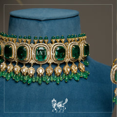 Emerald Gold Tone Choker Set