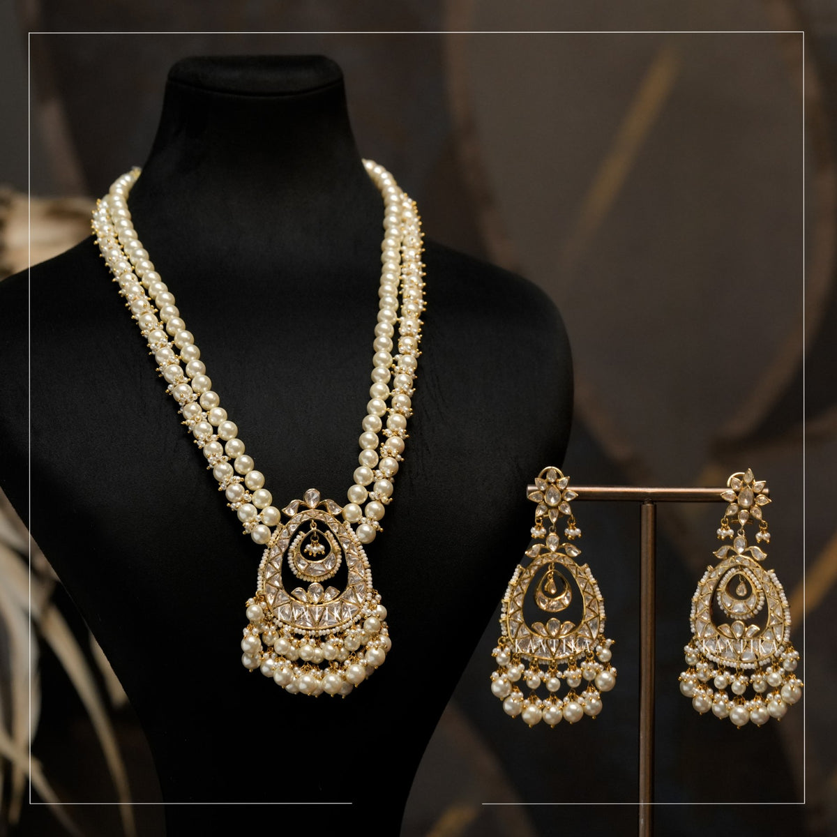 White Pearl Pendant Set